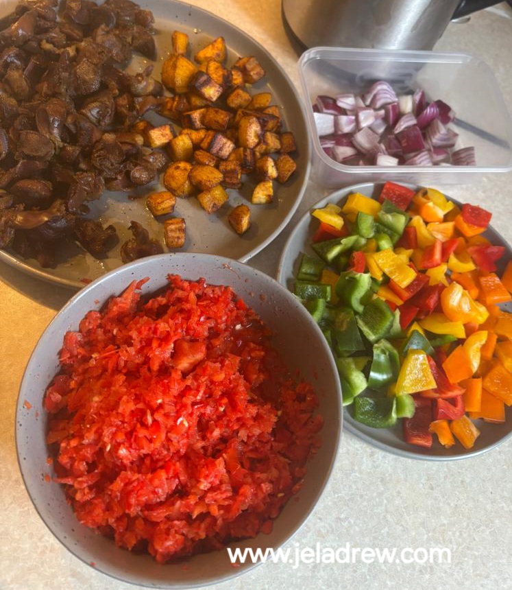 Ingredients-for-peppered-gizzard-and-Plantain