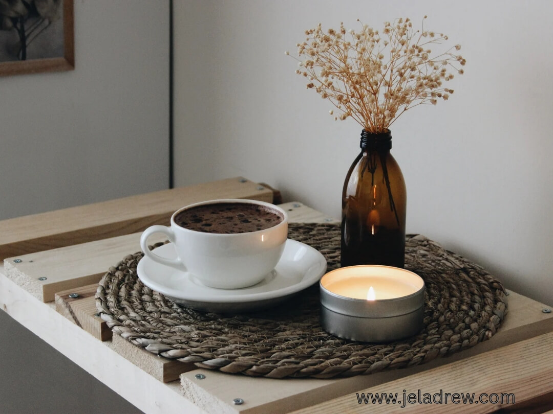 10-easy-winter-decor-ideas-for-your-coffee-table