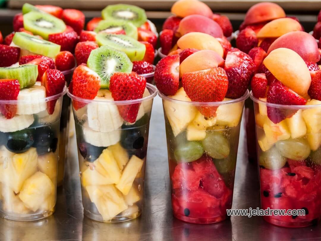 Fruit-salad-Christmas-desser-