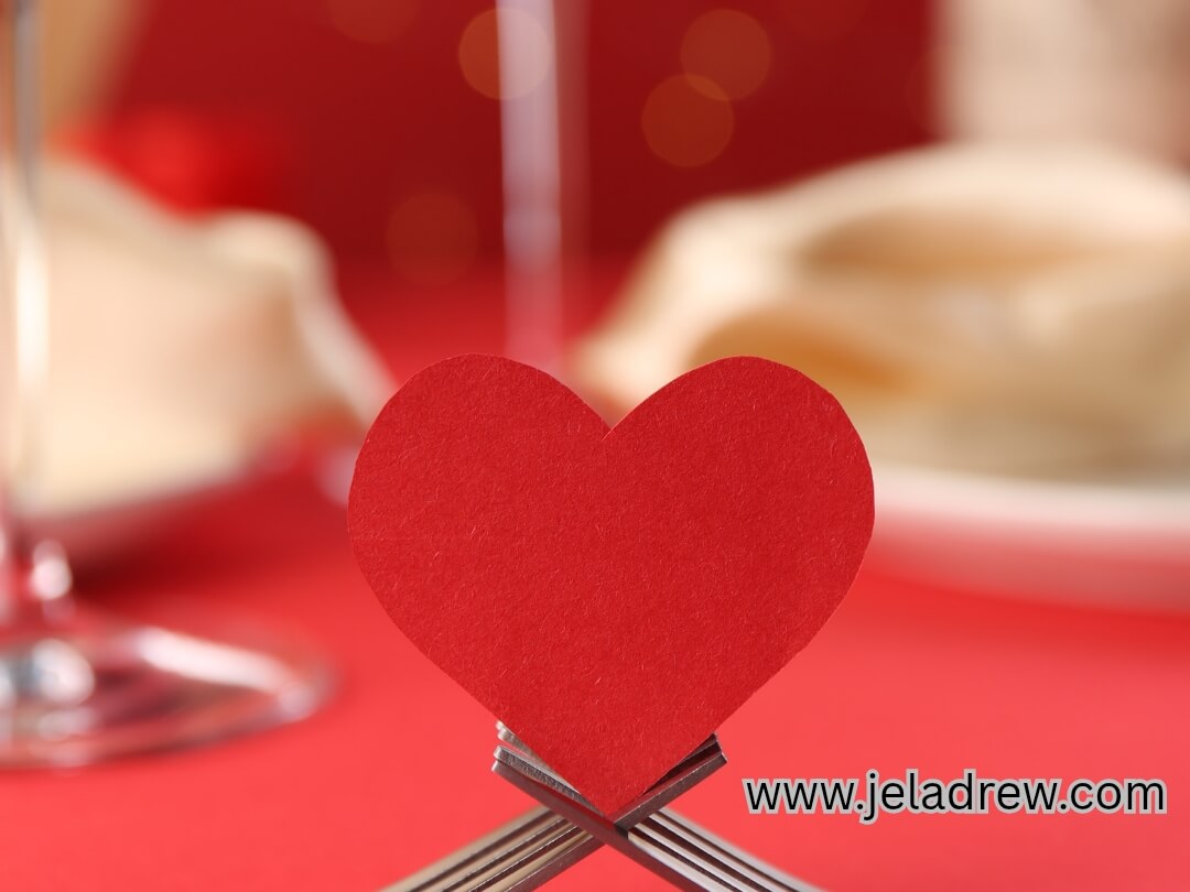 Heart-shaped-place-setting-romantic-valentine-table-ideas