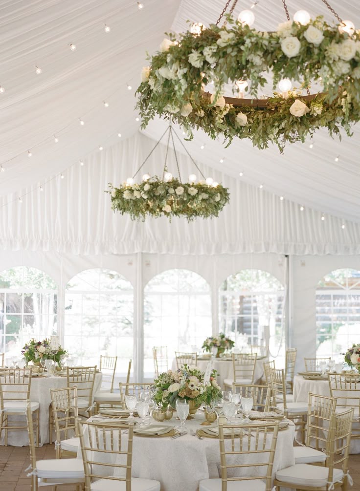 Tent-wedding-table