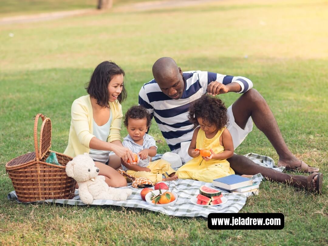 Family-spending-quality-time-to-gether-on-Mothers-Day-enjoying-fun-games