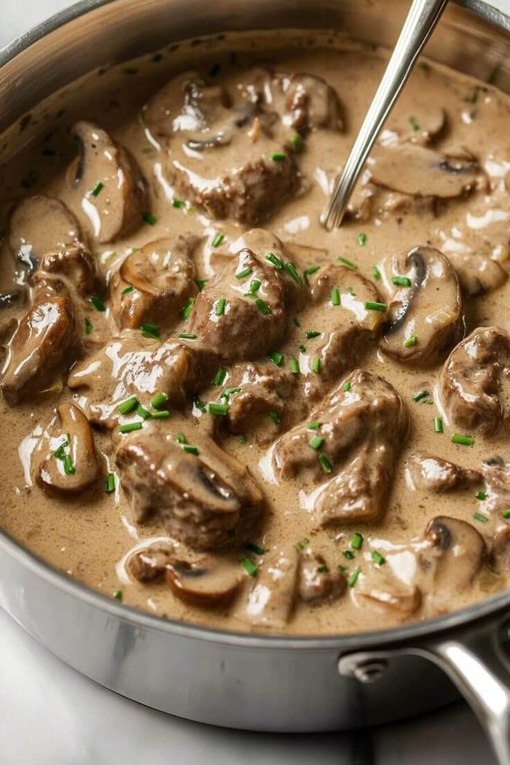 Creamy-mushroom-beef-in-a-rich-gravy-sauce.