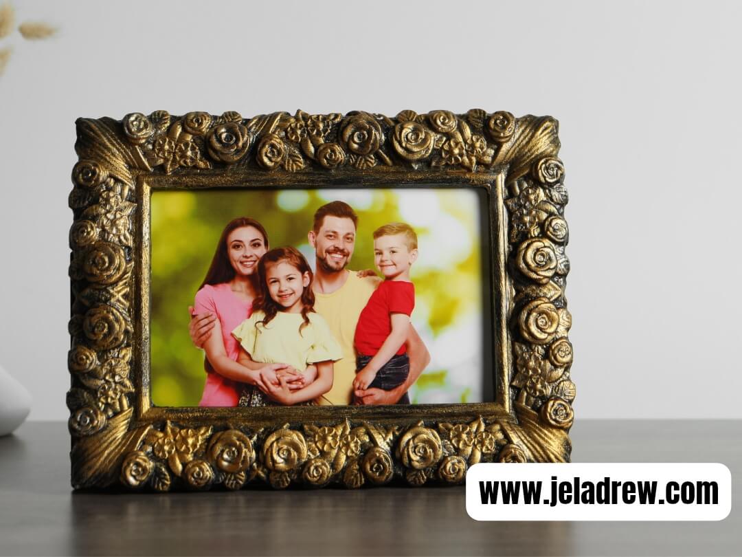 Decorative-gold-picture-frame-displaying-a-smiling-family