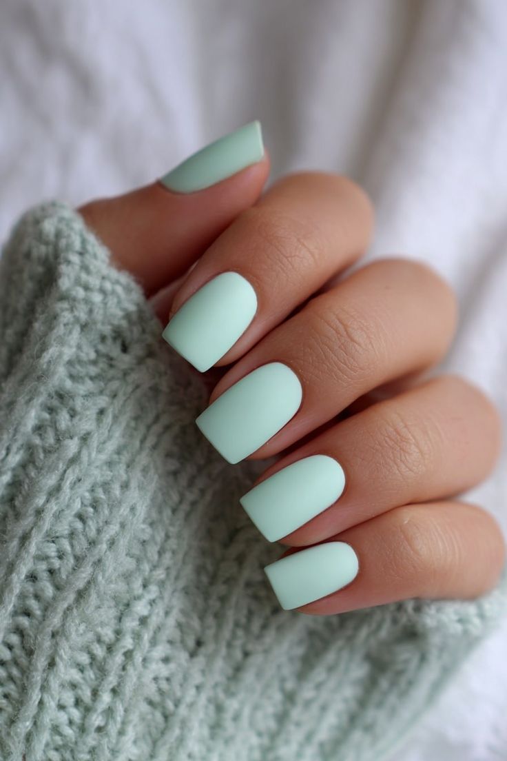 Polished-pastel-green-nails