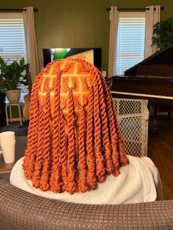 Bold-and-Beautiful-Loc-Colors-for-a-Summer-Glow