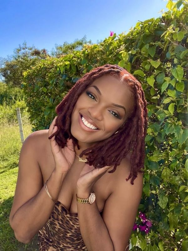 Bold-and-Beautiful-Loc-Colors-for-a-Summer-Glow