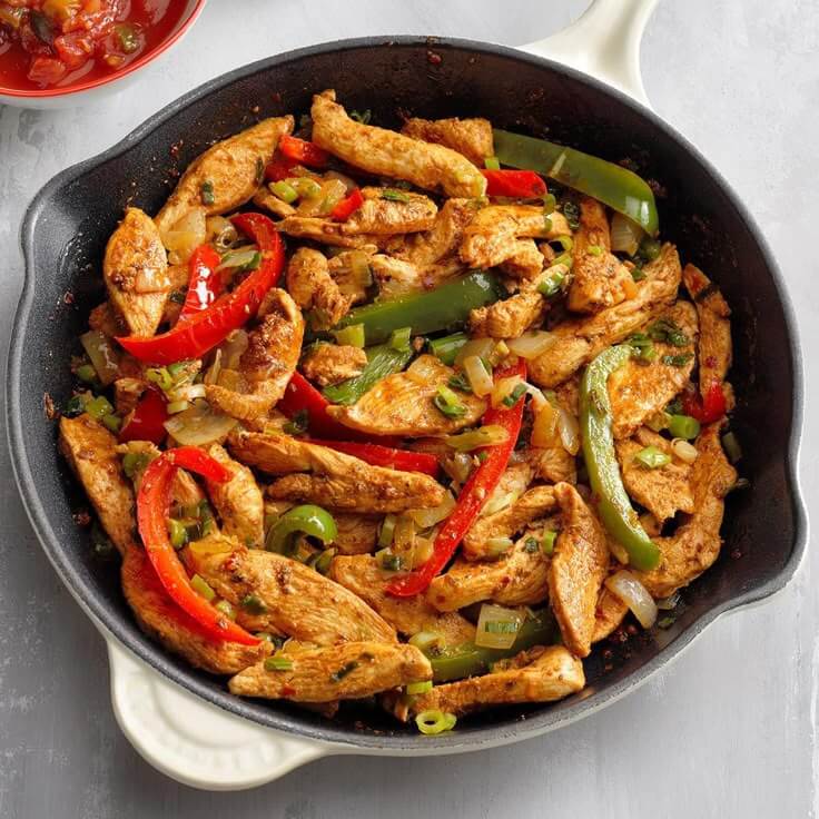 Chicken-fajita-skillet-with-bell-peppers-and-onions