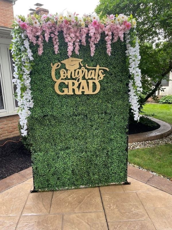 Graduation-Party-Backdrop-Ideas