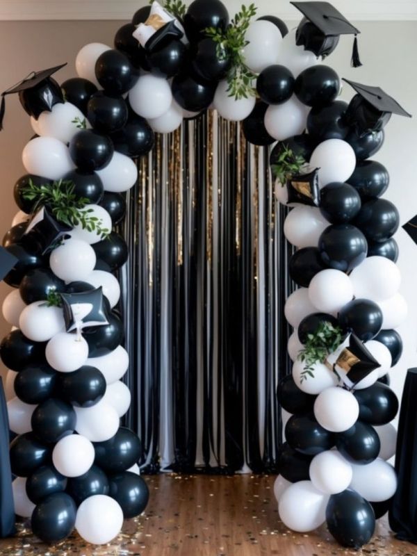 Graduation-Party-Backdrop-Ideas