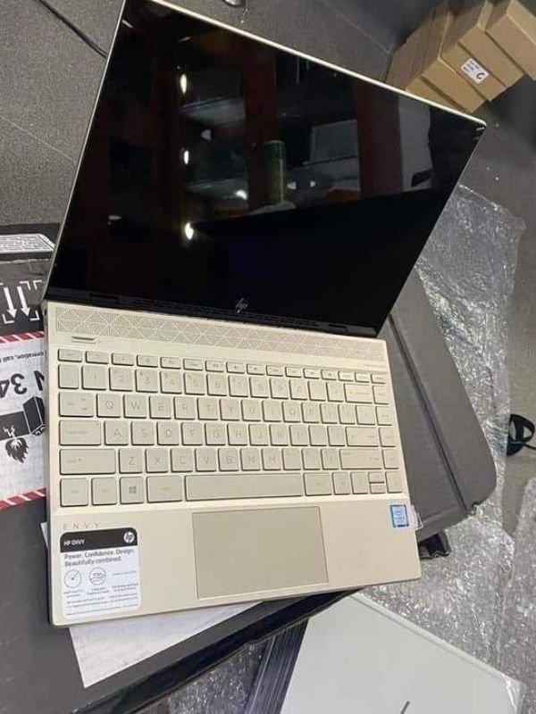 Graduation-Party-Gift-Ideas