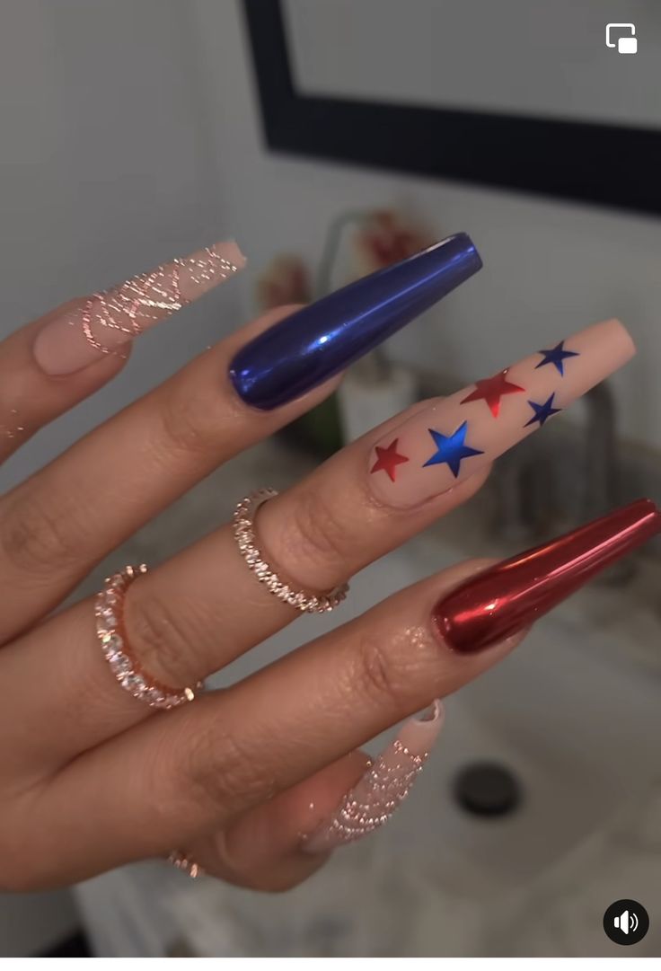 30-stunning-4th-of-july-nails-you'Il-want-to-copy