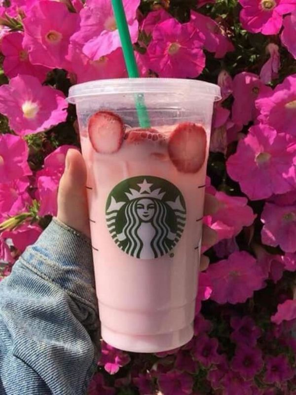 Starbucks-Drinks-You-Have-to-Try-This-Season