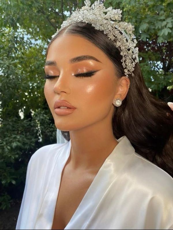 Stunning-Wedding-Makeup-Ideas-Every-Bride