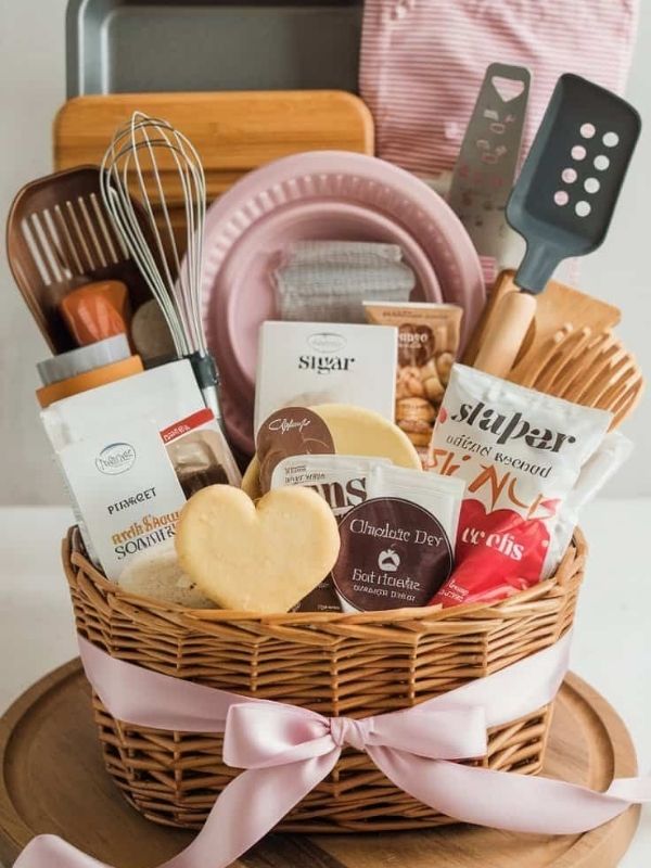 Unique-Mother’s-Day-Gift-Baskets-to-Surprise-Her