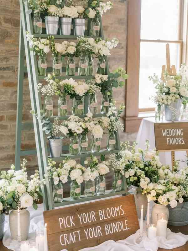 Stunning-DIY-Flower-Bar-Ideas-for-Weddings