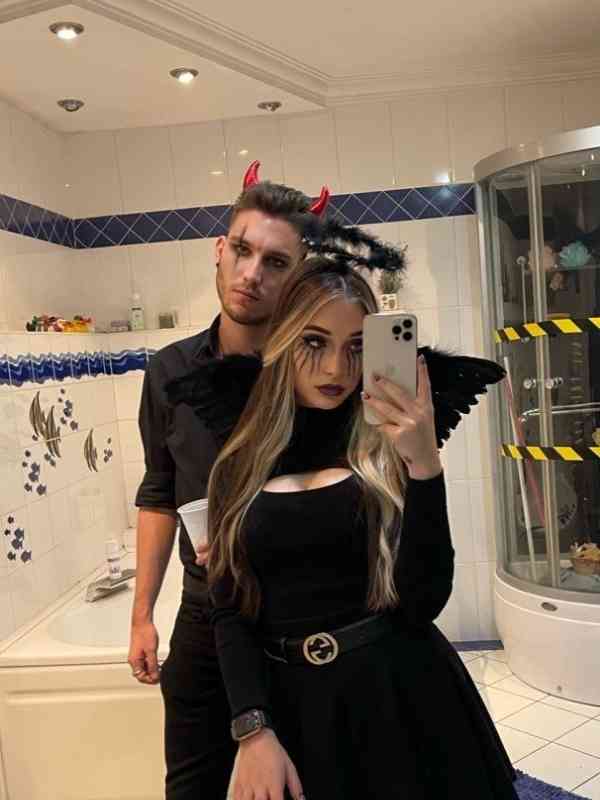Costume