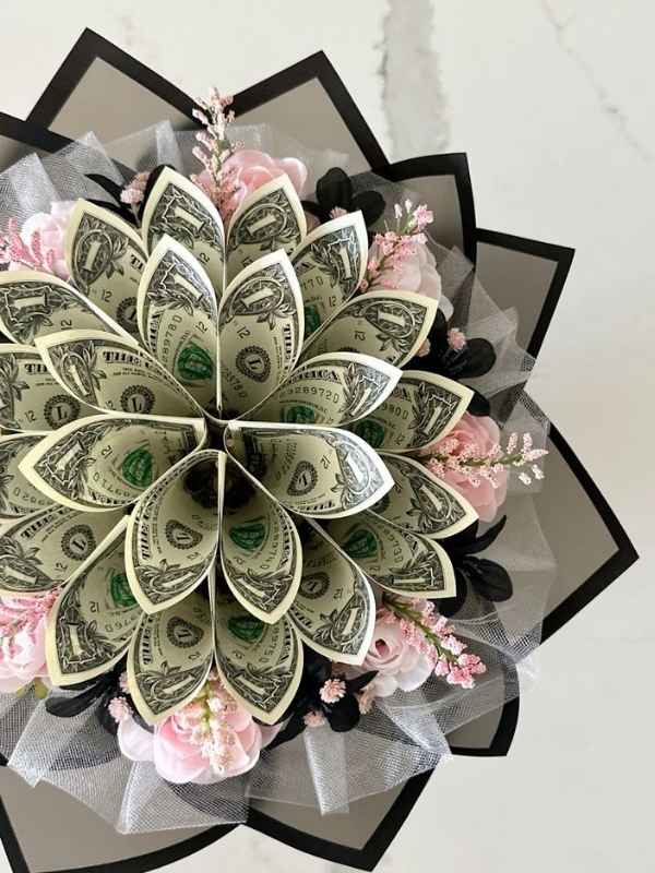 Cute-Graduation-Money-Gift-Ideas