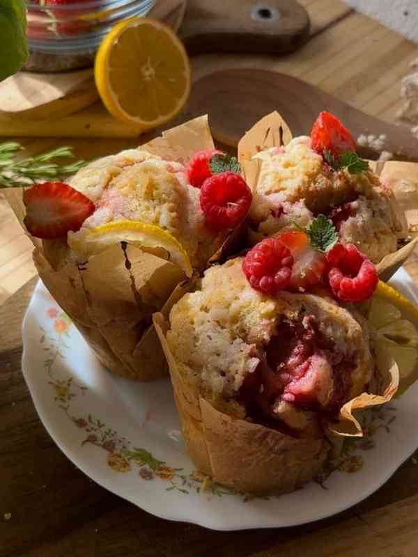 Delicious-Strawberry-Muffin-Recipes