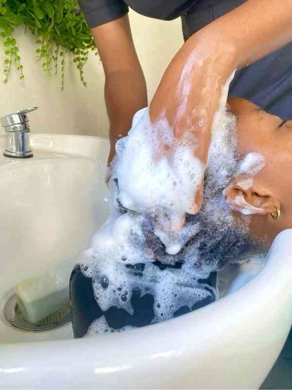 Easy-Guide-to-Washing-Starter-Locs