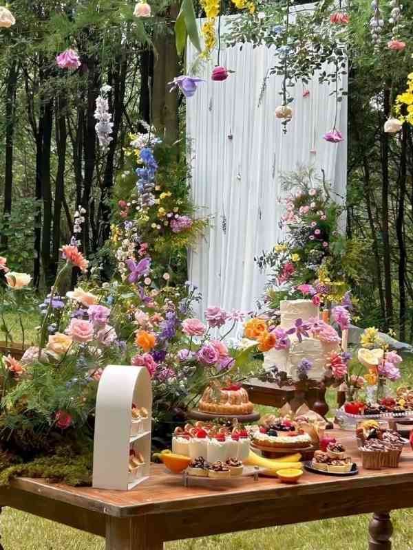 Garden-Bridal-Shower-Decor-Ideas