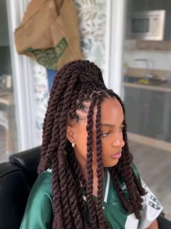 Stylish-Graduation-Hairstyles-for-Long-Locs