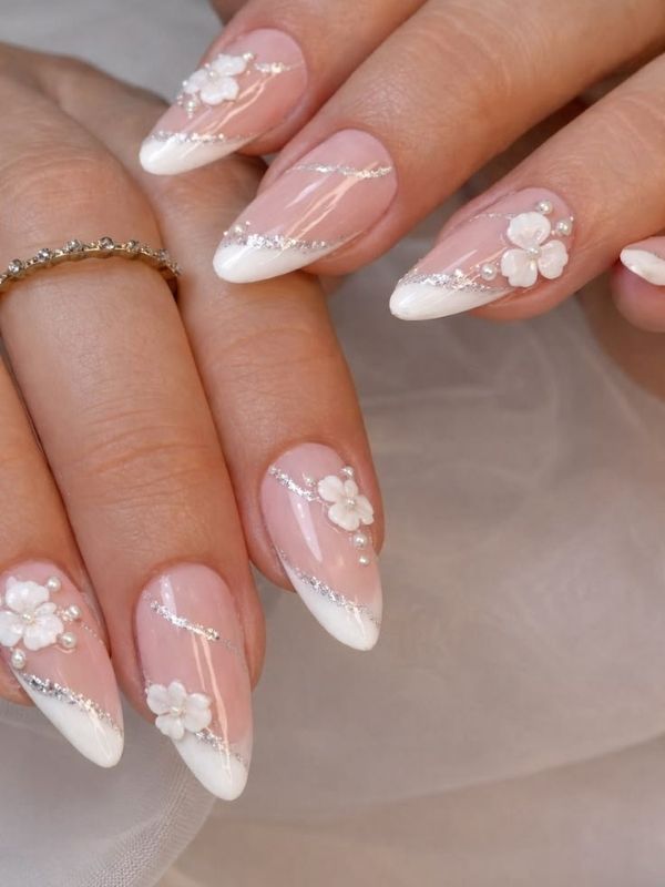Summer-Wedding-Nail-Ideas-for-Beach-Brides