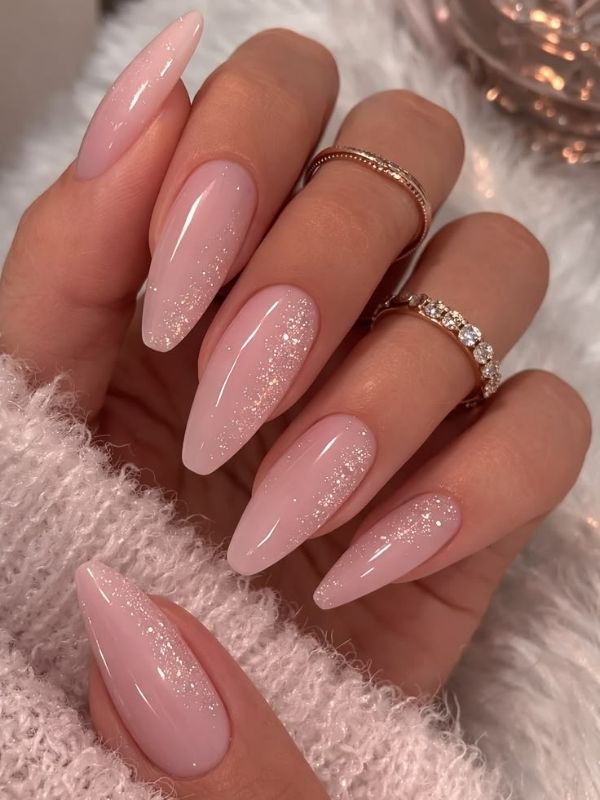 Summer-Wedding-Nail-Ideas-for-Beach-Brides