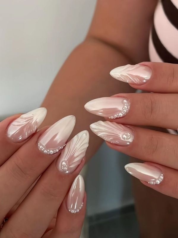 Summer-Wedding-Nail-Ideas-for-Beach-Brides