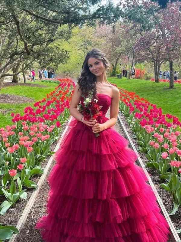 Trending-Prom-Dresses-Everyone-Is-Obsessed-With