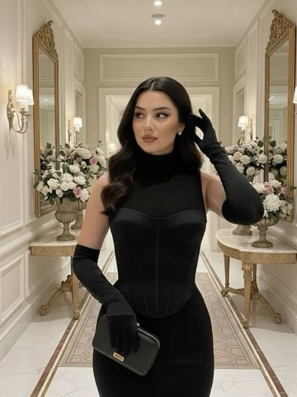 Trendy-Graduation-Dresses-for-Curvy-Girls