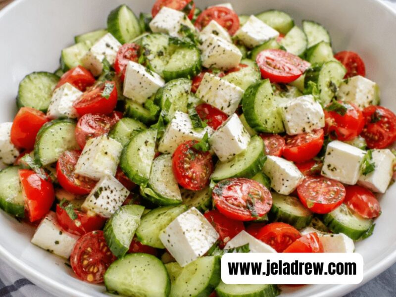 Easy-cucumber-caprese-salad-featured-image