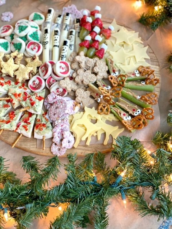 Christmas-Charcuterie-Board-Ideas-for-Parties