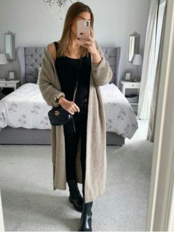 Cozy-Winter-Outfit-for-Women-Over-40