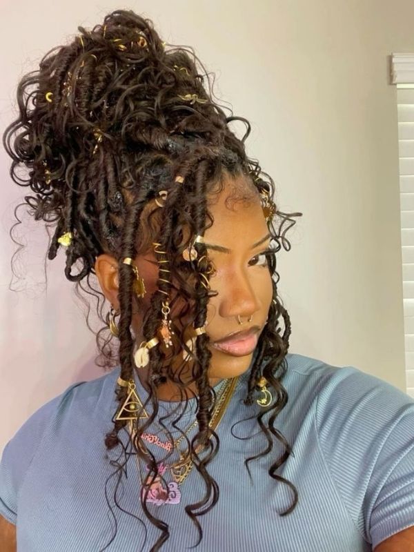 Cute-Birthday-Loc-Hairstyles-for-Women