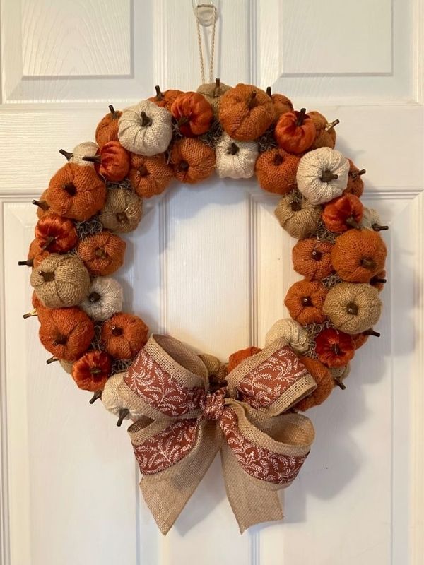 Easy-DIY-Fall-Wreath-Ideas-for-Front-Door