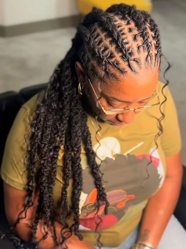 Graduation-Loc-Styles-That-Fit-Under-a-Cap