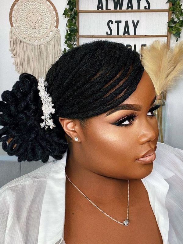 Romantic-Soft-Loc-Hairstyles-for-Date-Night