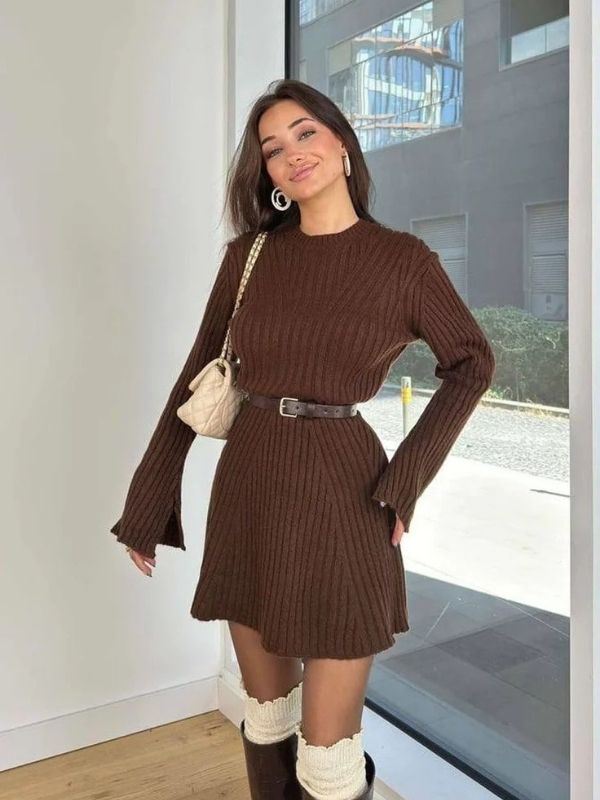 Thanksgiving-Outfit-Ideas-for-Family-Dinner