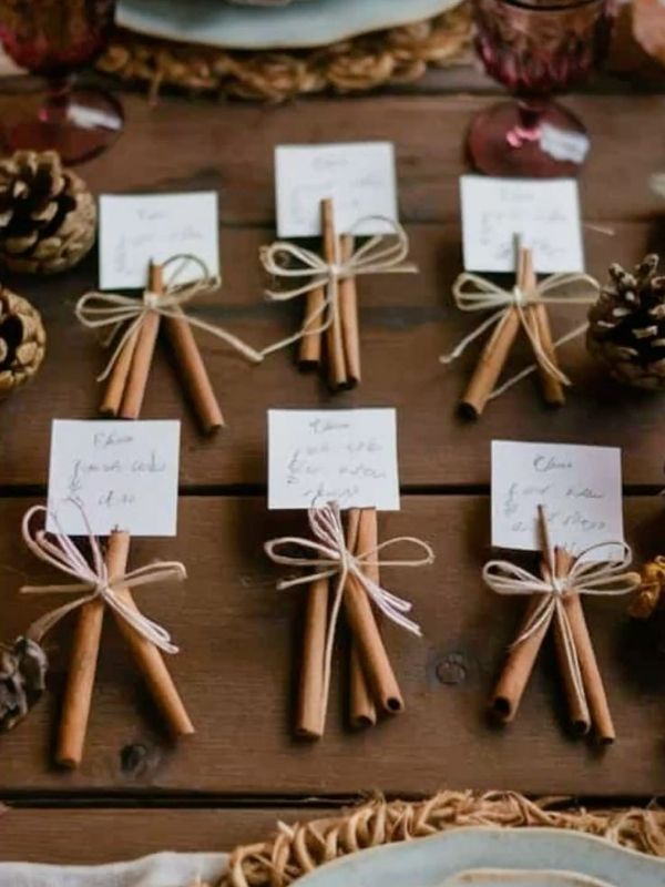 Thanksgiving-Place-Card-Ideas-for-Guests