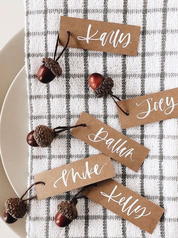 Thanksgiving-Place-Card-Ideas-for-Guests