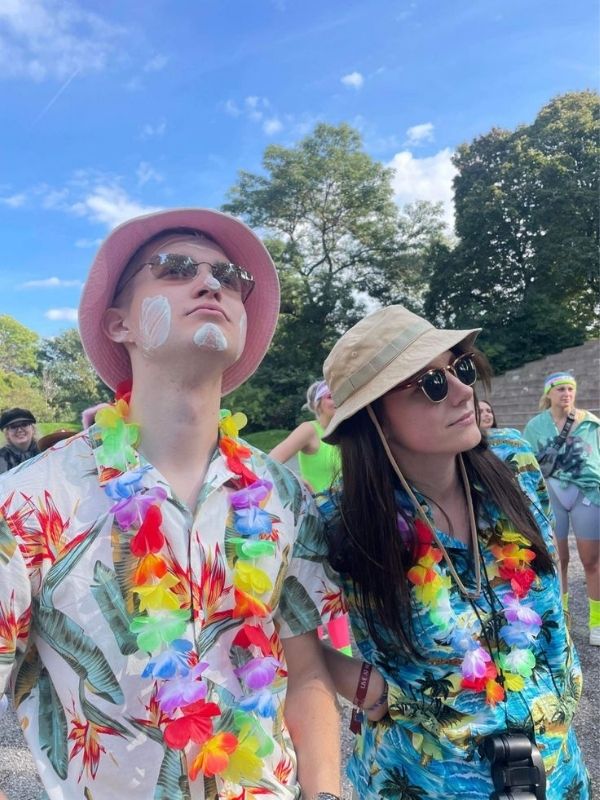 Creative-Tourist-Halloween-Costume-Ideas-for-Adults-and-Couples
