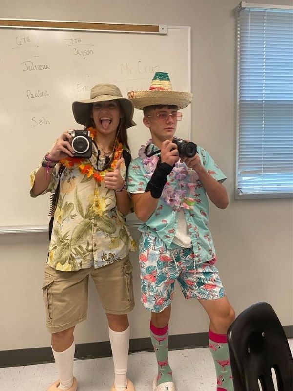 Creative-Tourist-Halloween-Costume-Ideas-for-Adults-and-Couples