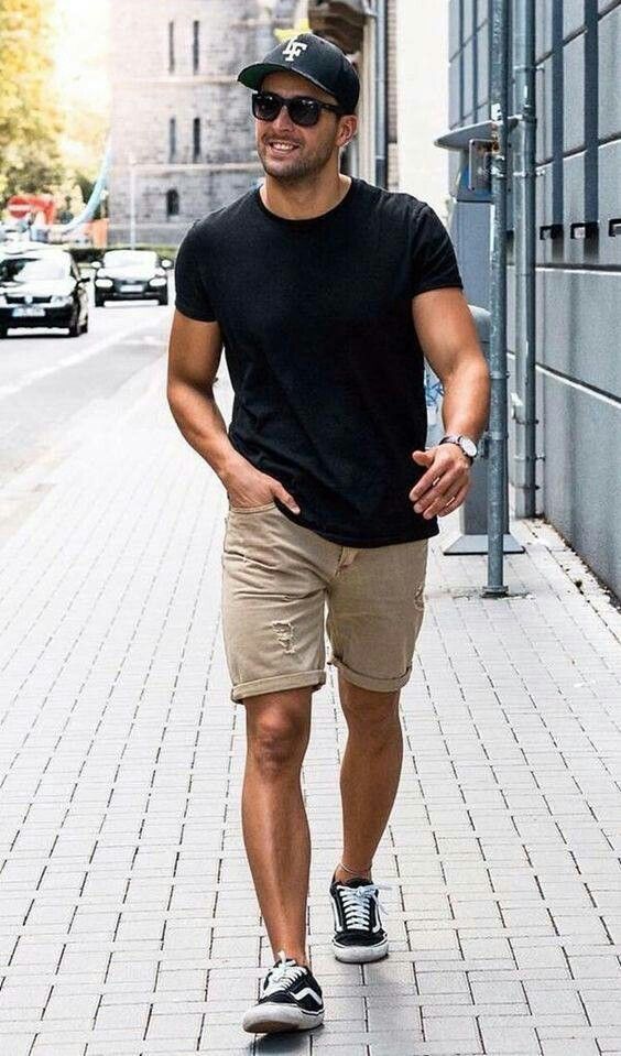 denim-shorts-plain-tee-minimal-casual-outfit-men
