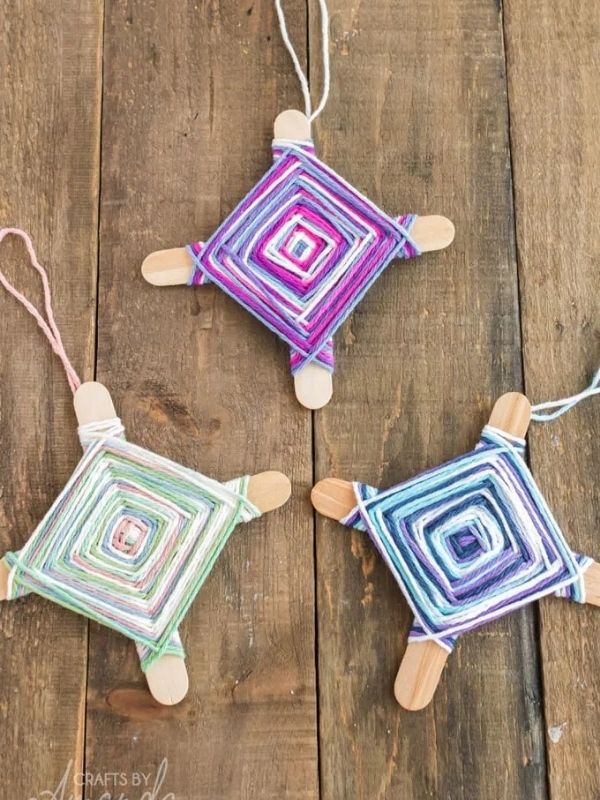 Easy-Popsicle-Stick-Craft-Ideas-for-Kids-and-Adults-to-Make-at-Home