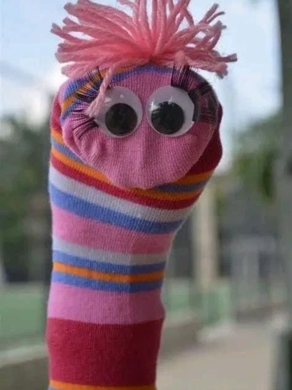 Easy-Popsicle-Stick-Craft-Ideas-for-Kids-and-Adults-to-Make-at-Home