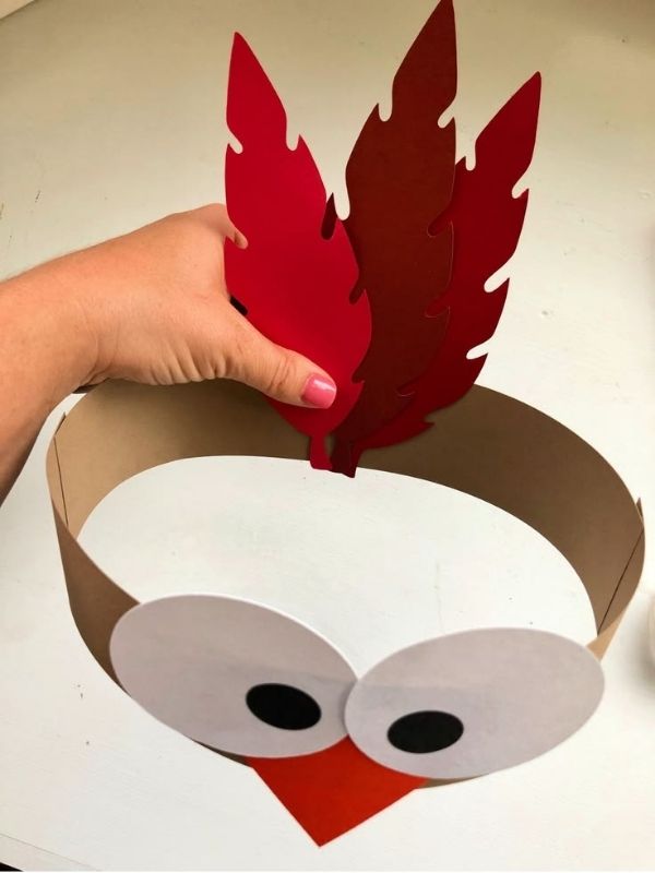 Easy-Thanksgiving-Crafts-for-Kids-and-Adults-to-Make-Together
