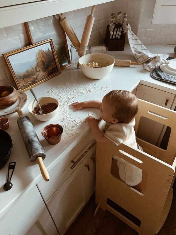 Fun-Indoor-Activities-to-Keep-Toddlers-Busy-at-Home-All-Day