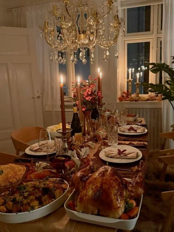 Fun-Thanksgiving-Activities-for-Couples-to-Enjoy-Together-at-Home