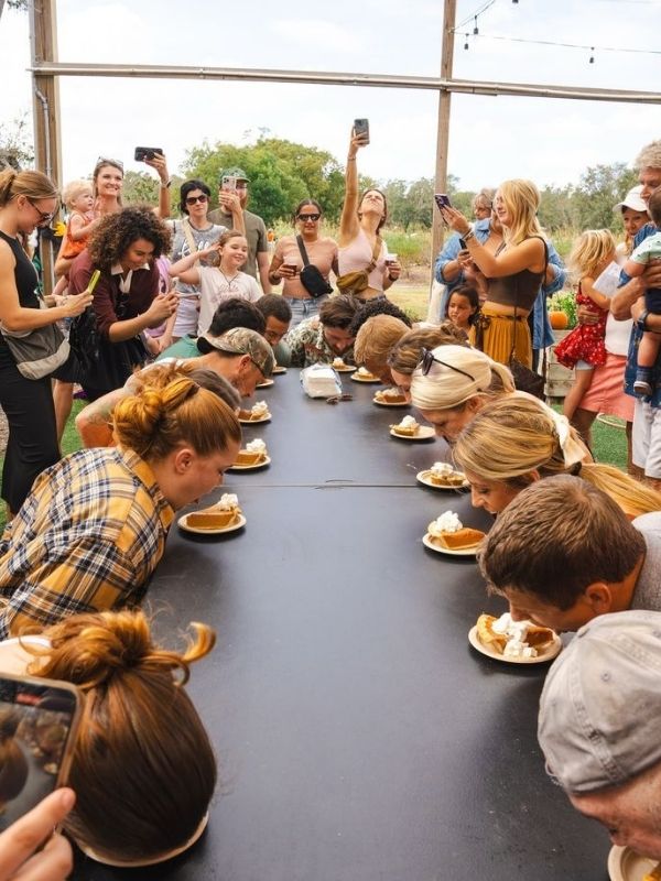 Fun-Thanksgiving-Activities-for-Couples-to-Enjoy-Together-at-Home